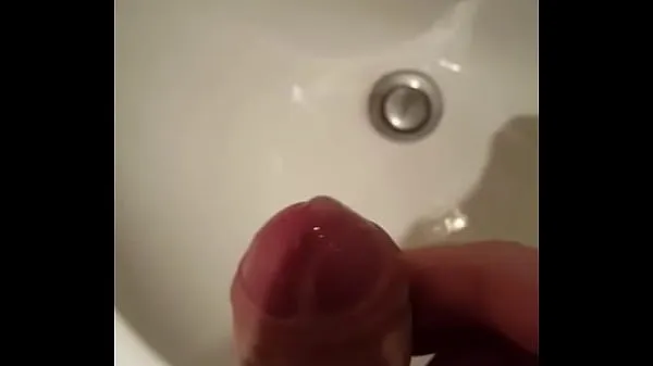 Caliente Me masturbating in sink mi tubo