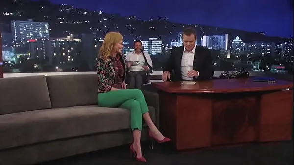 Quente Nicole Kidman ♥ dá a Jimmy Kimmel uma dança no colo meu tubo