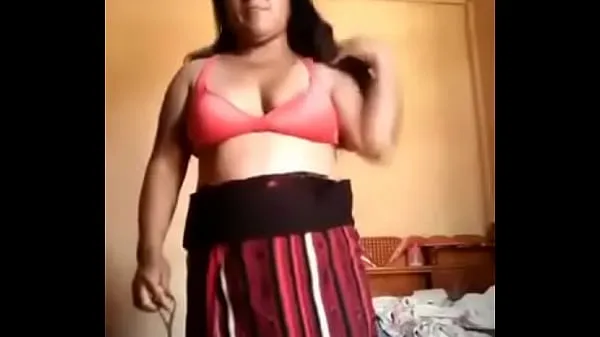 Caliente madurita bailando mi tubo