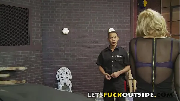 Hot Let's Fuck Outside - Lucky Police Officer Fucks Drinking & Driving Slut my Tube