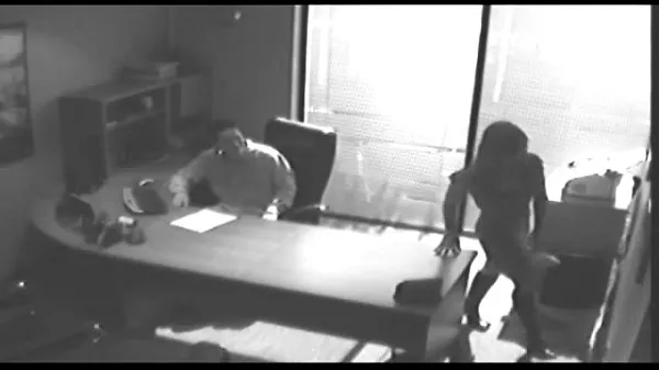 Caliente Office Tryst queda atrapado en CCTV y se filtró mi tubo