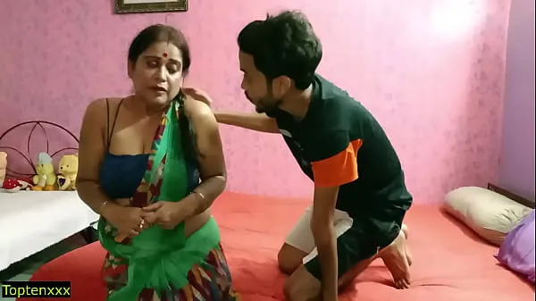 Quente Sexo de mulher jovem indiana quente XXX com tia linda! com áudio hindi claro meu tubo