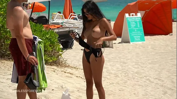 뜨거운 Huge boob hotwife at the beach 내 튜브