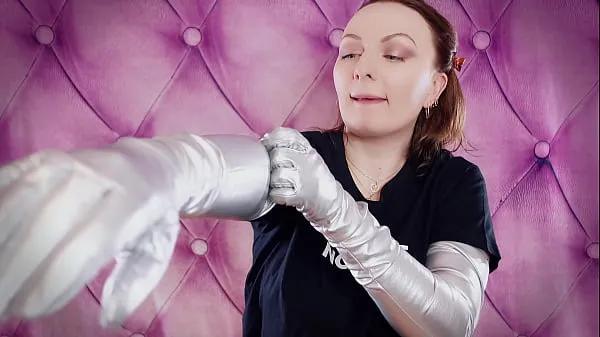 Quente ASMR: long opera silver shiny gloves by Arya Grander. Fetish sounding free SFW video meu tubo