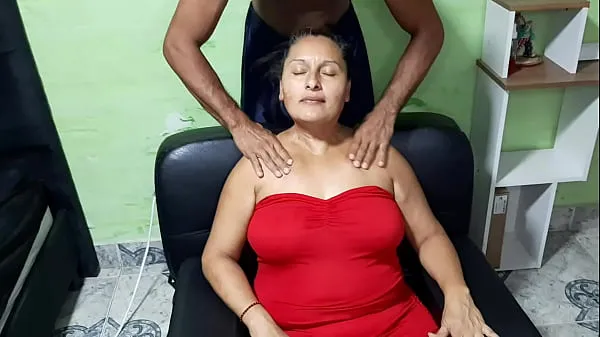 Quente Dou uma massagem gostosa na minha sogra e ela fica com tesão meu tubo