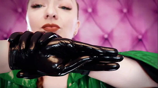 Chaud ASMR video: nitrile gloves and oil - fetish Glaminatrix Arya Grander - great relax sexy sounding POV mon tube