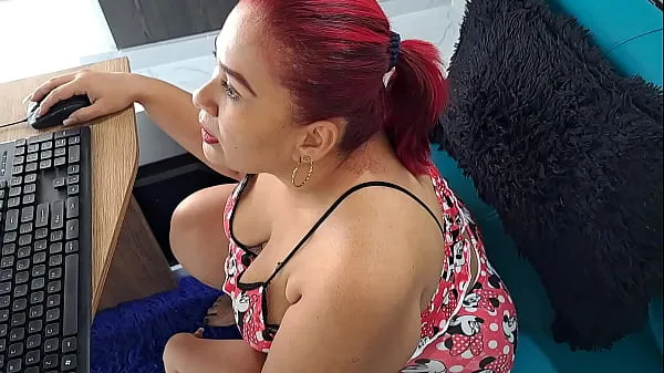 Chaud Une milf suce la bite de son beau-fils mon tube