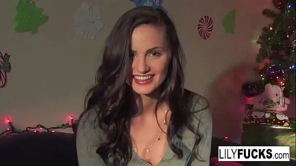 Hot Lily tells us her horny Christmas wishes before satisfying herself in both holes my Tube
